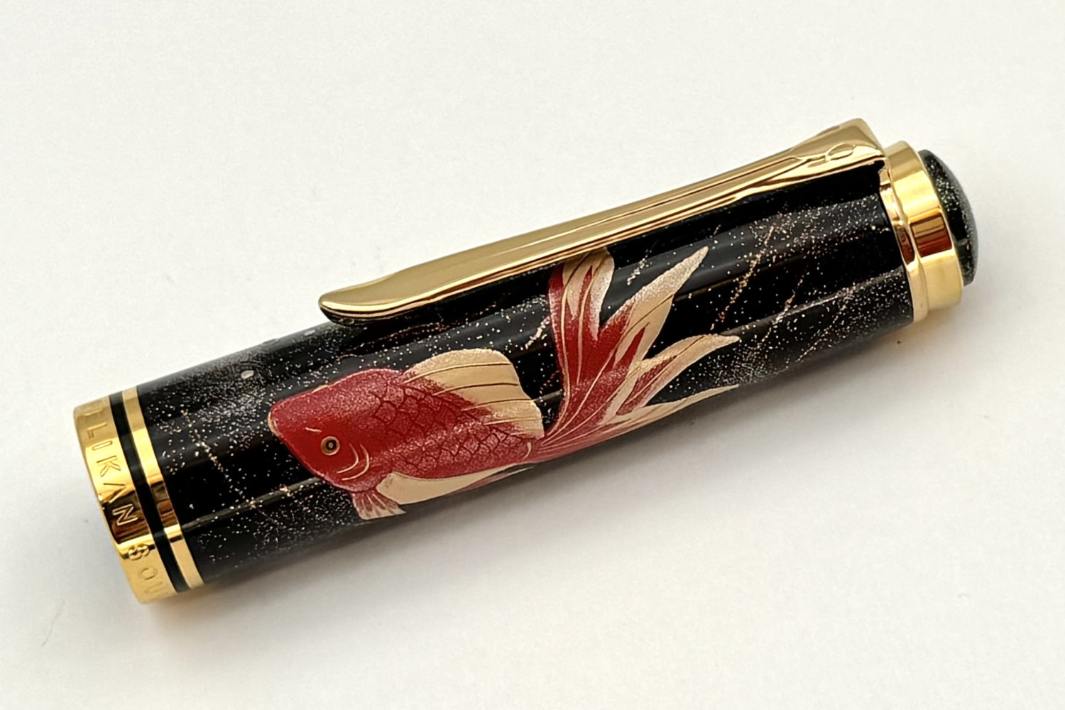 PelikanLESouveranMakieM1000GoldfishFP_M